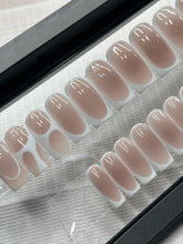 Load image into Gallery viewer, MEDIUM SQUARE (no sizing required)